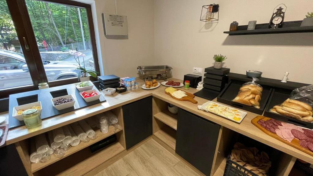 Pensiunea Retezat Campu Lui Neag Uricani  Extérieur photo