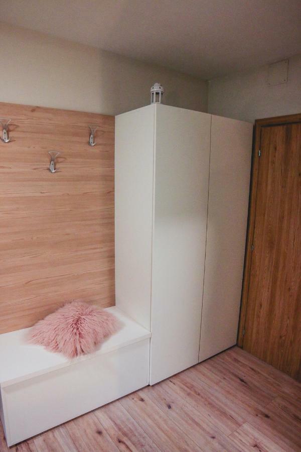 Pensiunea Retezat Campu Lui Neag Uricani  Extérieur photo